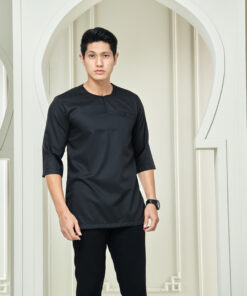 KURTA AYSH IN BLACK