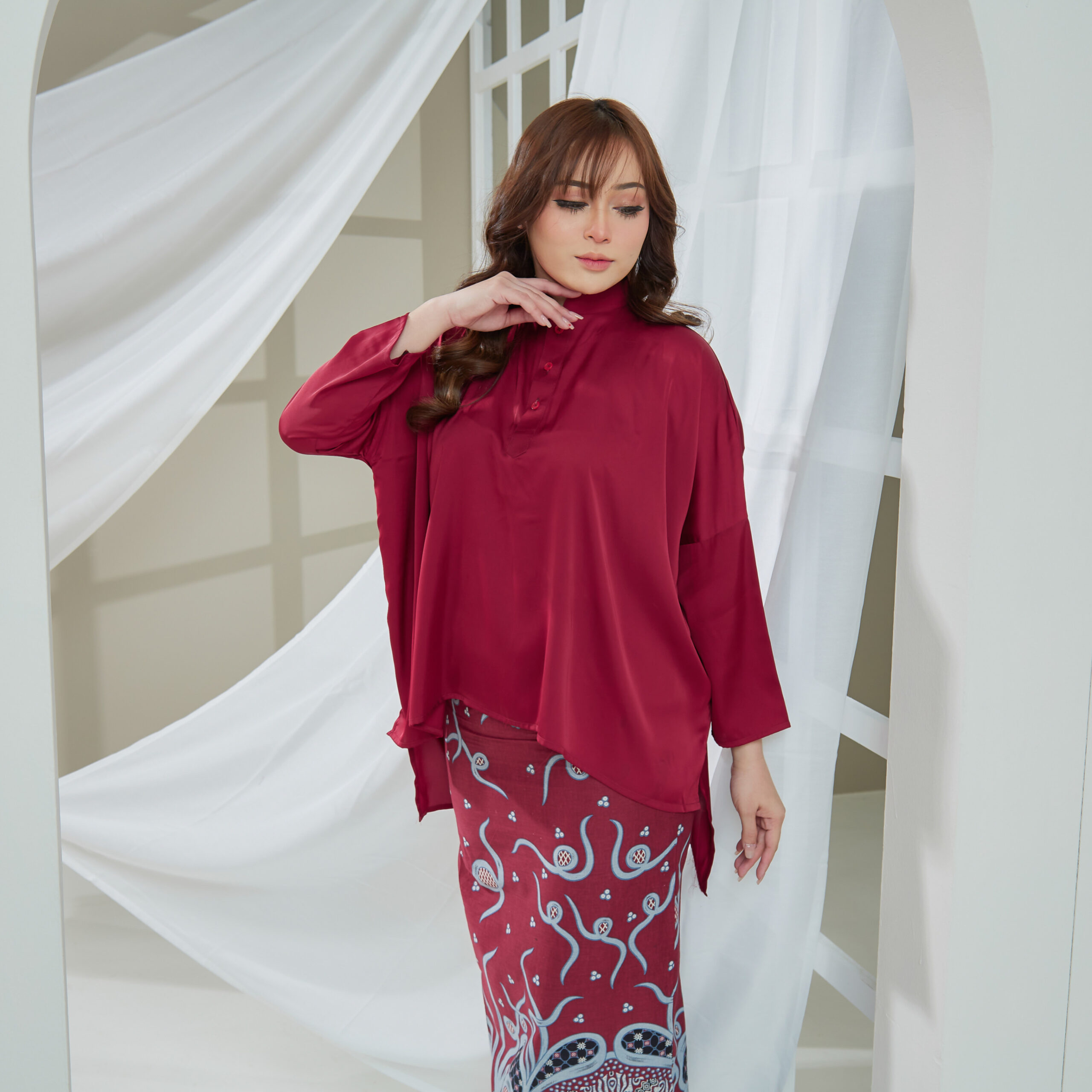 Indri Maroon - Image 2