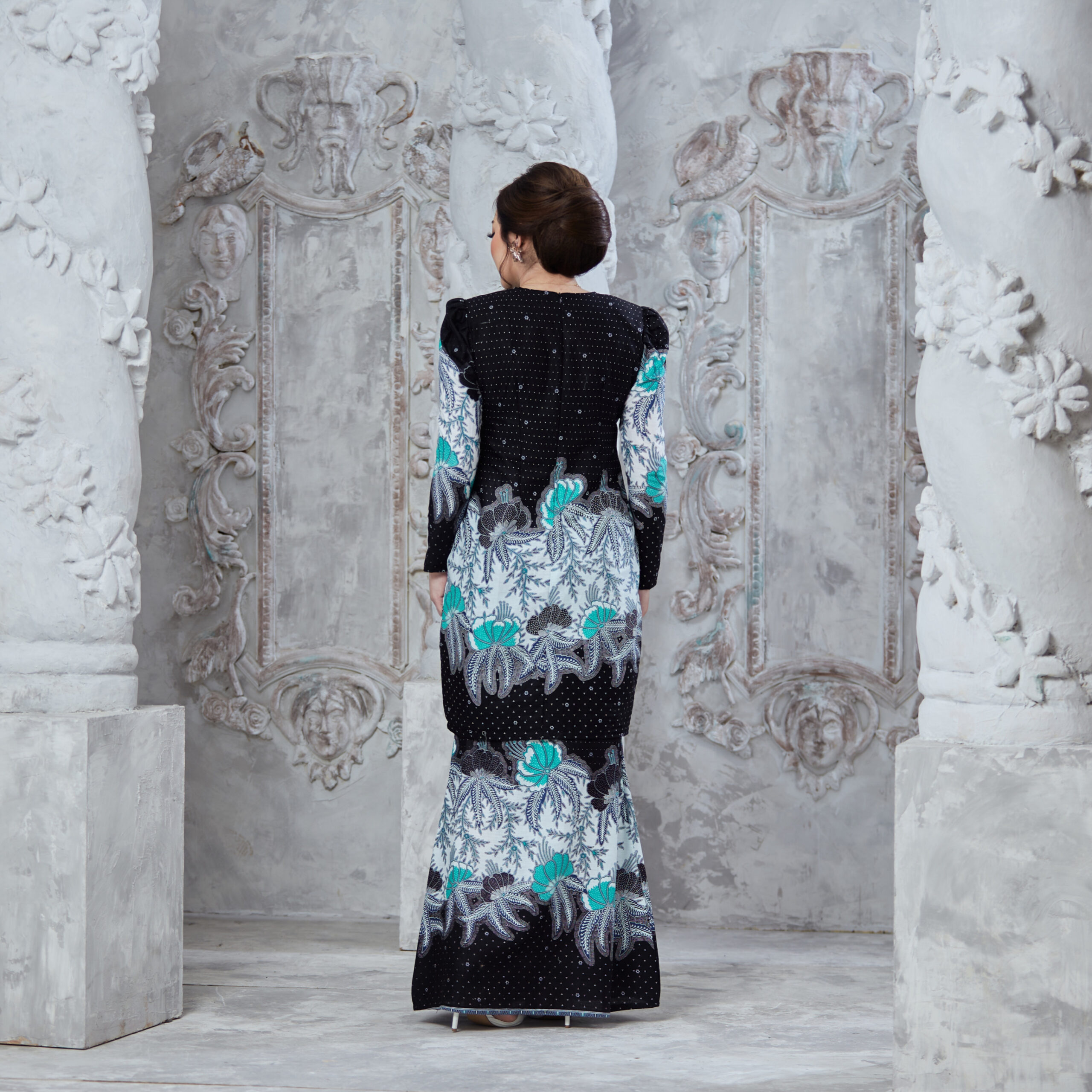 Salma 2.0 LADY in BLACK - Image 2