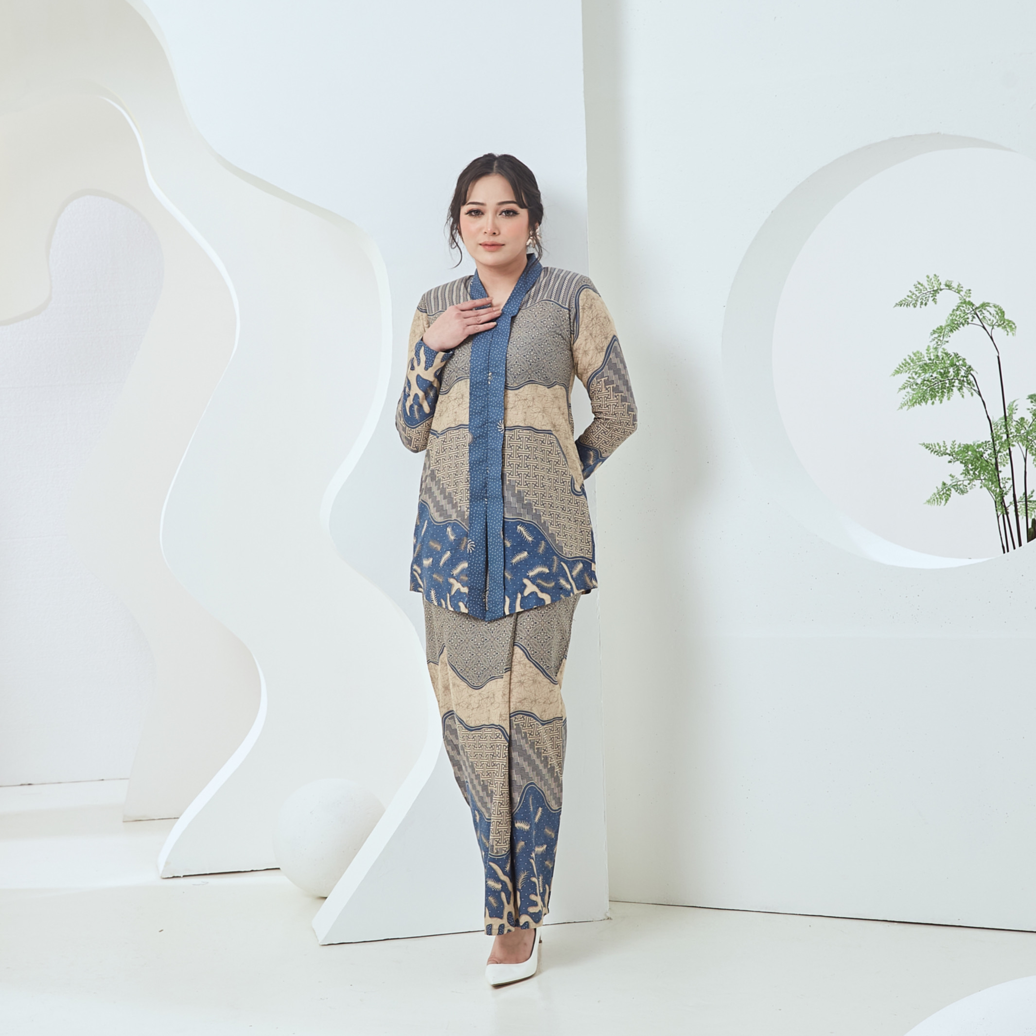 Swastika Raya 2024 Lady In Blue - Image 2