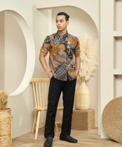 Alternative view of Kemeja Sofie in Mustard