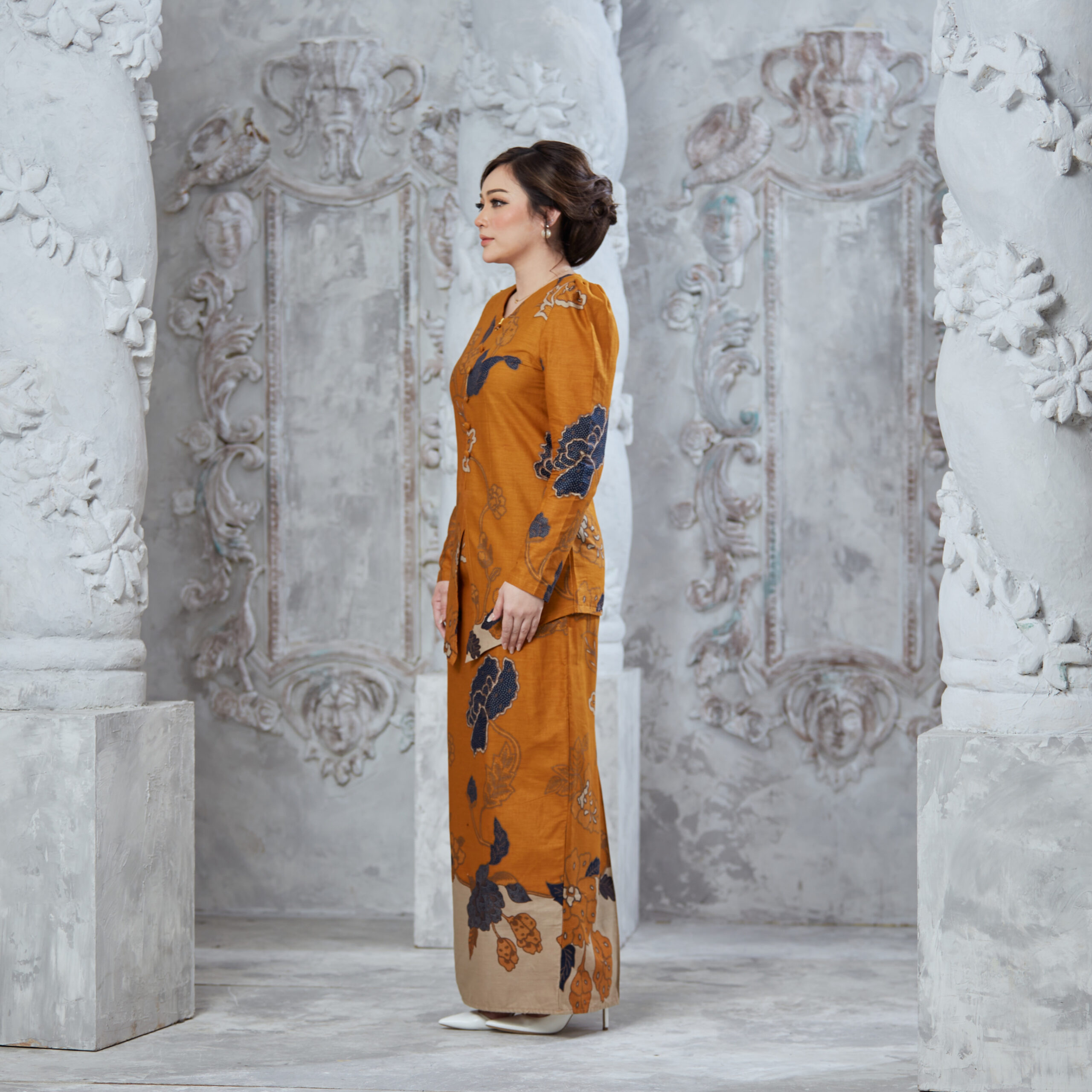 Batik Kebaya Nadra in Mustard - Image 3